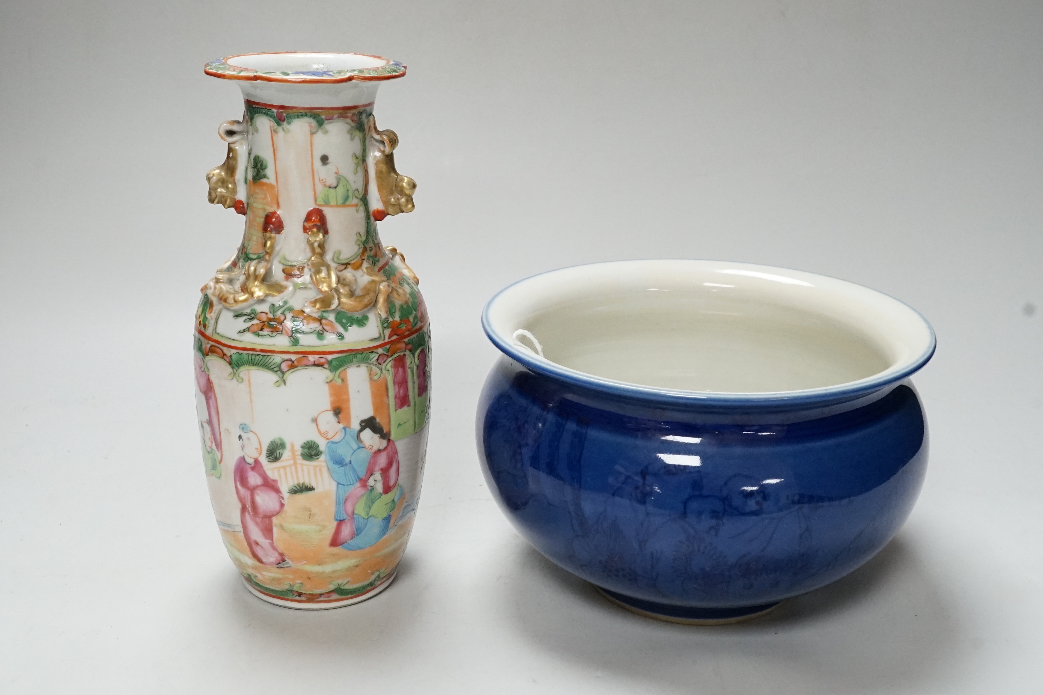 A Chinese famille rose vase and blue ground censer, tallest 20cm